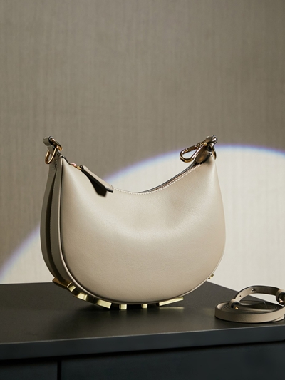 フェンディバッグ正面デザイン